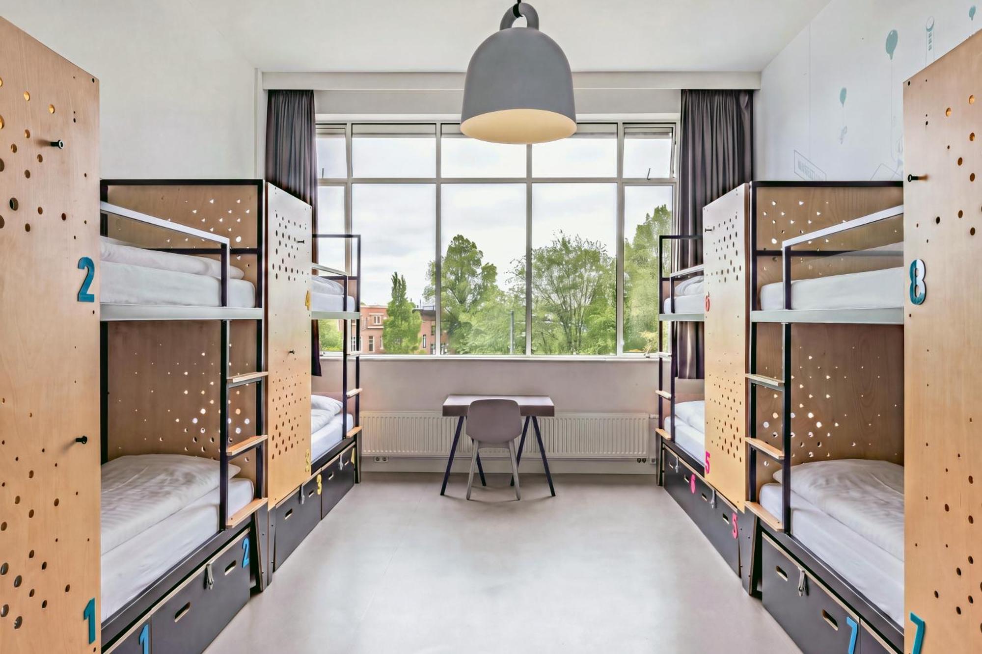 Bed 6-Bed Mixed Room