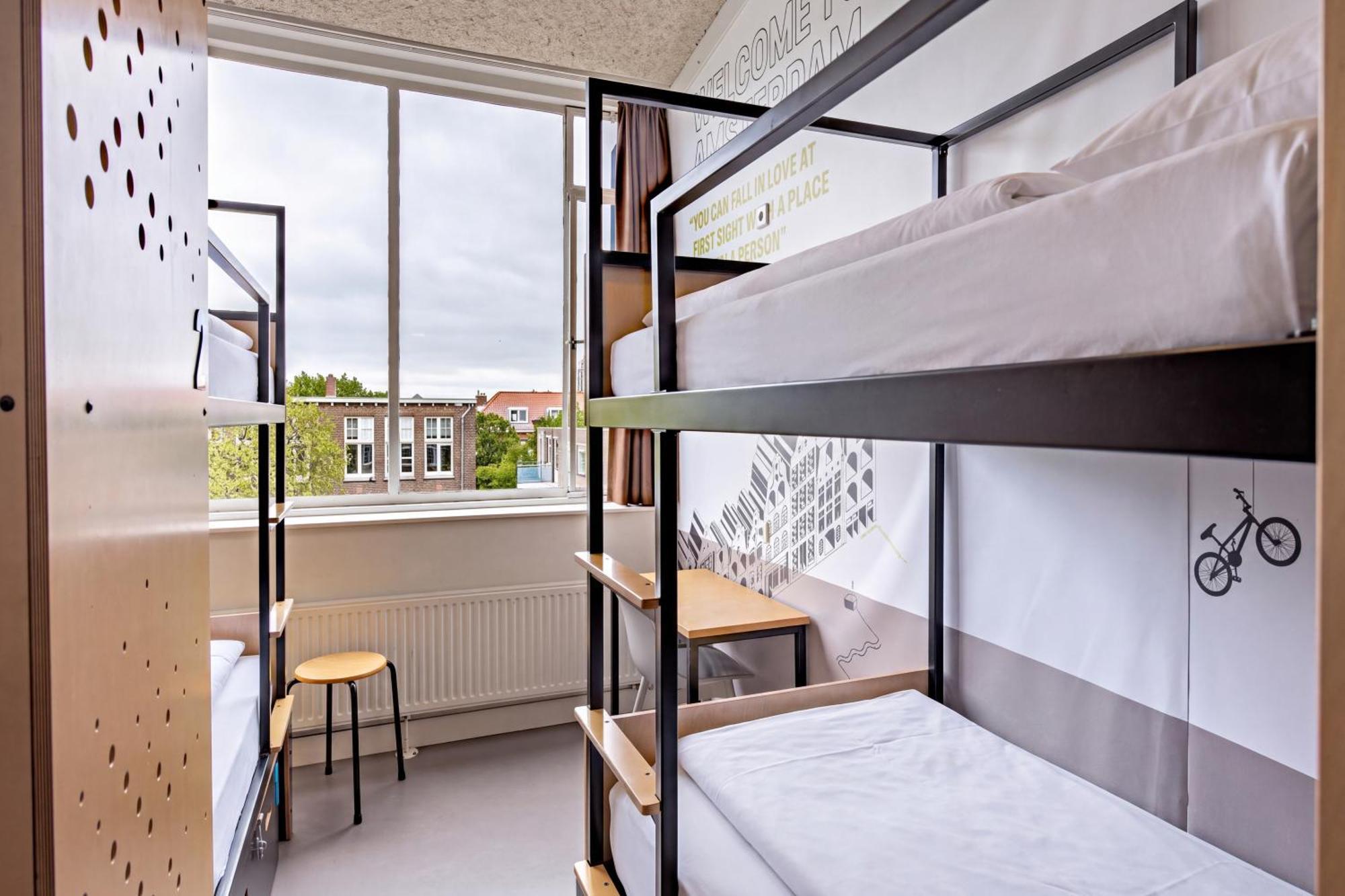 Bed 4-Bed Mixed Dormitory Room